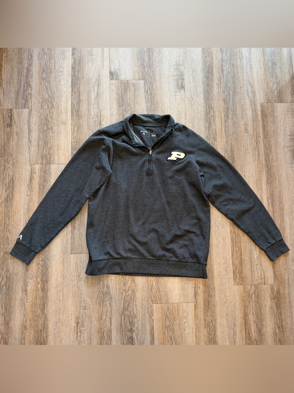 Purdue Boilermakers Grey 1/4 Zip Antigua Sweatshirt Women’s Size XL